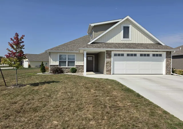 Photo 3 of Condo for sale at 2009 Linchel Ct, Angola, IN 46703 | MLS# 202636571 | Listing updated on 2026-09-17