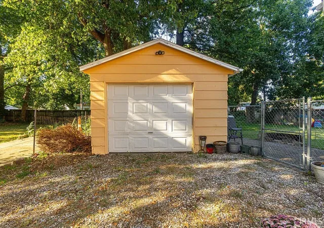 Photo 30 of Manufactured home for sale at 1516 Taylor Ave, Evansville, IN 47714 | MLS# 202636573 | Listing updated on 2026-10-08
