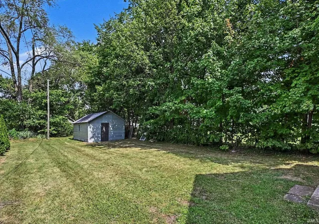 Photo 3 of Manufactured home for sale at 726 W Blaine Ave, Elkhart, IN 46516 | MLS# 202636584 | Listing updated on 2026-09-04