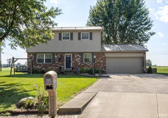 Photo 1 of Manufactured home for sale at 525 Royale Dr, Union City, IN 47390 | MLS# 202636586 | Listing updated on 2026-09-25