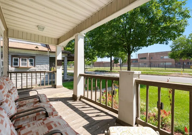 Photo 3 of Sale Pending at 816 Home Ave, Fort Wayne, IN 46807 | MLS# 202636590 | Listing updated on 2026-09-07