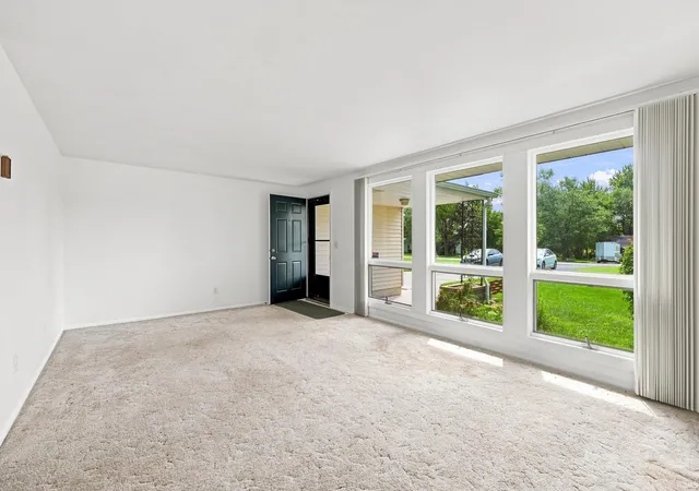 Photo 3 of Manufactured home for sale at 7022 Omaha Ct, Fort Wayne, IN 46804 | MLS# 202636596 | Listing updated on 2026-09-05