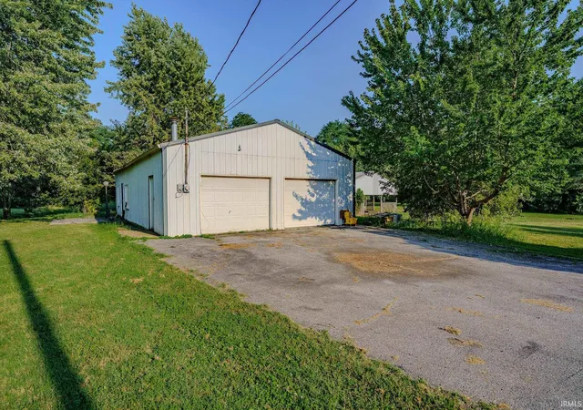 Photo 2 of Manufactured home for sale at 2431 Smith Dr, Lafayette, IN 47909 | MLS# 202636599 | Listing updated on 2026-09-04