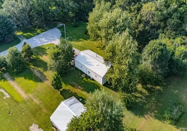 Photo 3 of Sale Pending at 2431 Smith Dr, Lafayette, IN 47909 | MLS# 202636599 | Listing updated on 2026-10-19