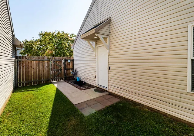 Photo 4 of Manufactured home for sale at 5871 River Walk Cir, Newburgh, IN 47630 | MLS# 202636605 | Listing updated on 2026-09-13