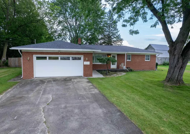 Photo 1 of Sale Pending at 1025 Ash St, Huntington, IN 46750 | MLS# 202636611 | Listing updated on 2026-10-02