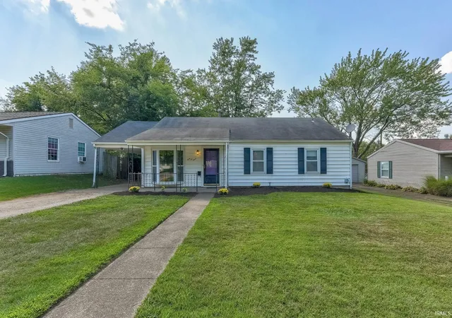 Photo 1 of Sale Pending at 4212 Meadowridge Rd, Evansville, IN 47710 | MLS# 202636623 | Listing updated on 2026-09-08