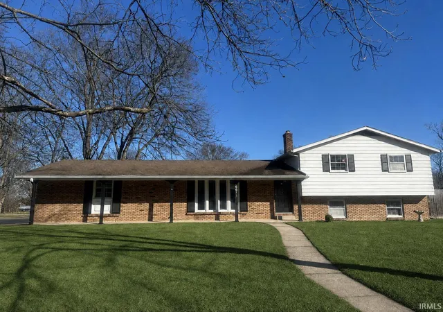 Photo 1 of Sale Pending at 6611 Kirkdale Dr, Fort Wayne, IN 46815 | MLS# 202636639 | Listing updated on 2026-09-09
