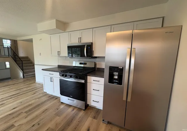 Photo 2 of Sale Pending at 6611 Kirkdale Dr, Fort Wayne, IN 46815 | MLS# 202636639 | Listing updated on 2026-09-09