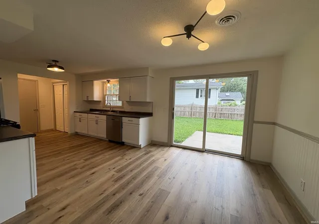 Photo 3 of Sale Pending at 6611 Kirkdale Dr, Fort Wayne, IN 46815 | MLS# 202636639 | Listing updated on 2026-09-09