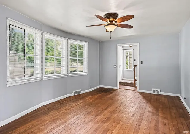 Photo 1 of Manufactured home for sale at 1450 Longfellow Ave, South Bend, IN 46615 | MLS# 202636657 | Listing updated on 2026-09-17