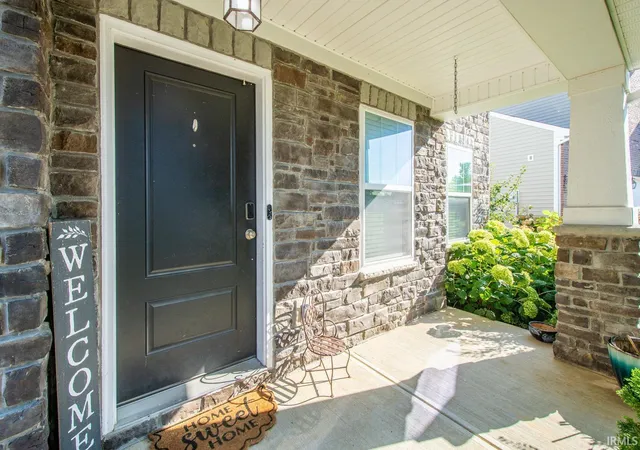Photo 2 of Manufactured home for sale at 5376 W Stonewood Dr, Bloomington, IN 47403 | MLS# 202636667 | Listing updated on 2026-09-11