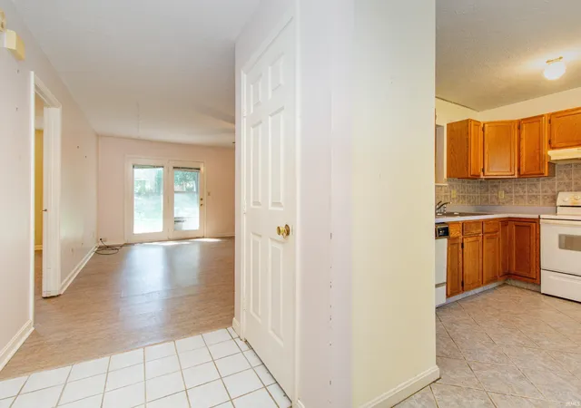 Photo 3 of Manufactured home for sale at 625 W Ryan Rd, Bloomington, IN 47403 | MLS# 202636675 | Listing updated on 2026-09-14