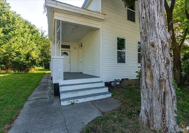 Photo 3 of Manufactured home for sale at 1514 W Louisiana St, Evansville, IN 47710 | MLS# 202636688 | Listing updated on 2026-09-11