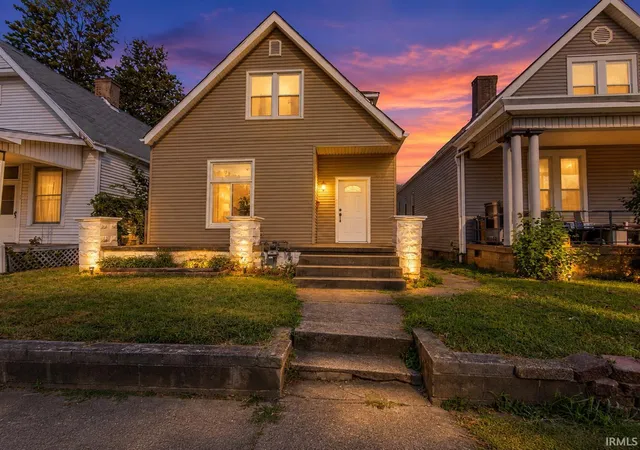 Photo 2 of Sale Pending at 1105 Baker Ave, Evansville, IN 47710 | MLS# 202636693 | Listing updated on 2026-09-18
