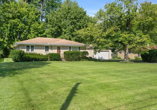 Photo 1 of Sale Pending at 52475 Kenilworth Rd, South Bend, IN 46637 | MLS# 202636695 | Listing updated on 2026-09-09