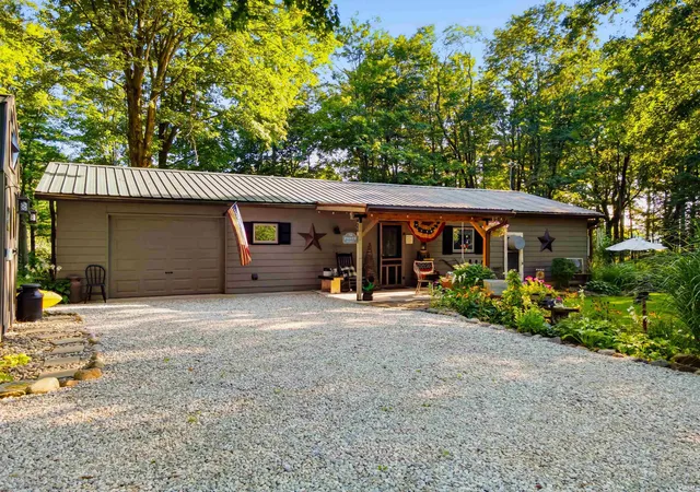 Photo 1 of Sale Pending at 91 E Slocum Blvd, La Fontaine, IN 46940 | MLS# 202636707 | Listing updated on 2026-09-11