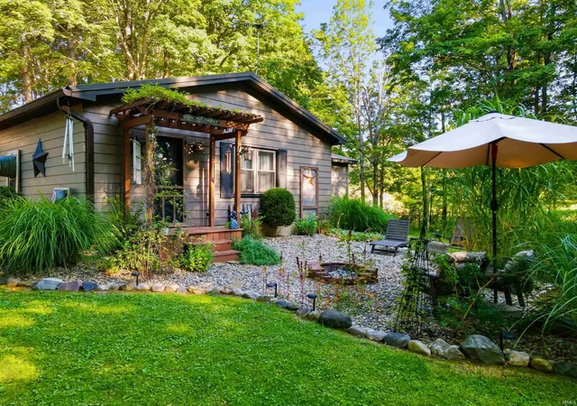 Photo 3 of Sale Pending at 91 E Slocum Blvd, La Fontaine, IN 46940 | MLS# 202636707 | Listing updated on 2026-09-11