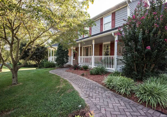 Photo 2 of Sale Pending at 3268 E Hazelwood Drs, Vincennes, IN 47591 | MLS# 202636711 | Listing updated on 2026-09-07