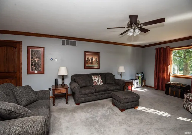 Photo 3 of Sale Pending at 3268 E Hazelwood Drs, Vincennes, IN 47591 | MLS# 202636711 | Listing updated on 2026-09-07