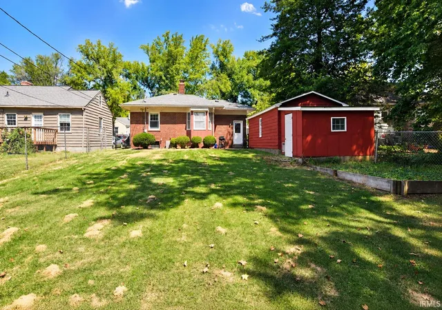 Photo 2 of Sale Pending at 2113 E Chandler Ave, Evansville, IN 47714 | MLS# 202636716 | Listing updated on 2026-10-12