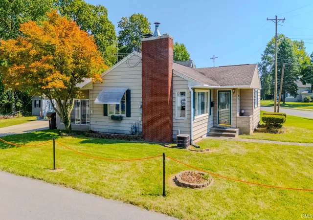 Photo 2 of Manufactured home for sale at 1360 Pike St, Wabash, IN 46992 | MLS# 202636717 | Listing updated on 2026-09-08