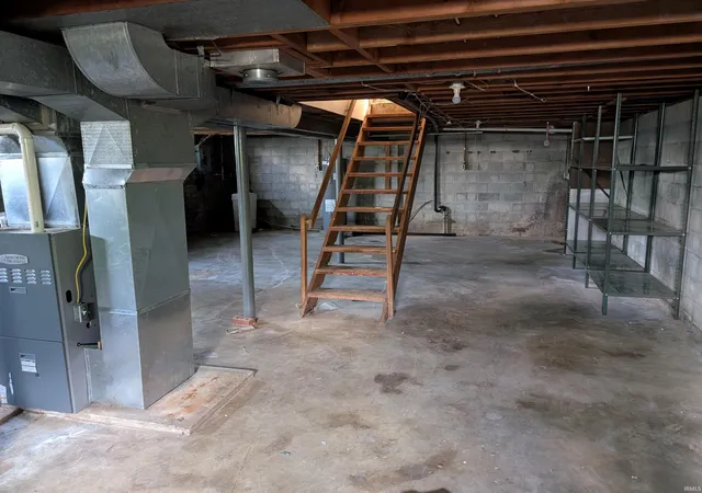 Photo 11 of Manufactured home for sale at 260 W Prairie St, Lyons, IN 47443 | MLS# 202636728 | Listing updated on 2026-09-04