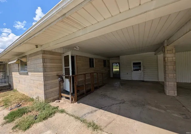 Photo 2 of Manufactured home for sale at 260 W Prairie St, Lyons, IN 47443 | MLS# 202636728 | Listing updated on 2026-09-04