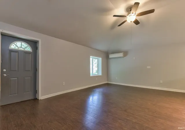 Photo 3 of Manufactured home for sale at 11415 Eichenberger Rd, Evansville, IN 47720 | MLS# 202636732 | Listing updated on 2026-10-22