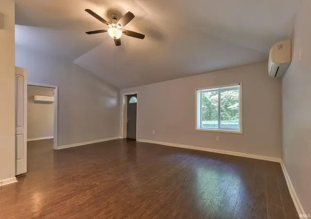 Photo 4 of Manufactured home for sale at 11415 Eichenberger Rd, Evansville, IN 47720 | MLS# 202636732 | Listing updated on 2026-10-22