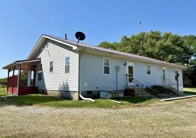 Photo 3 of Sale Pending at 4710 E Cr 800 S, Muncie, IN 47302 | MLS# 202636741 | Listing updated on 2026-09-12
