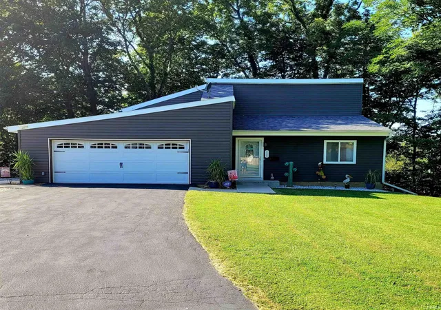 Photo 1 of Sale Pending at 329 W North St, Delphi, IN 46923 | MLS# 202636743 | Listing updated on 2026-09-22
