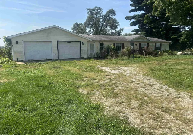 Manufactured home for sale at 18915 2c Rd, Walkerton, IN 46574 | MLS# 202636753
