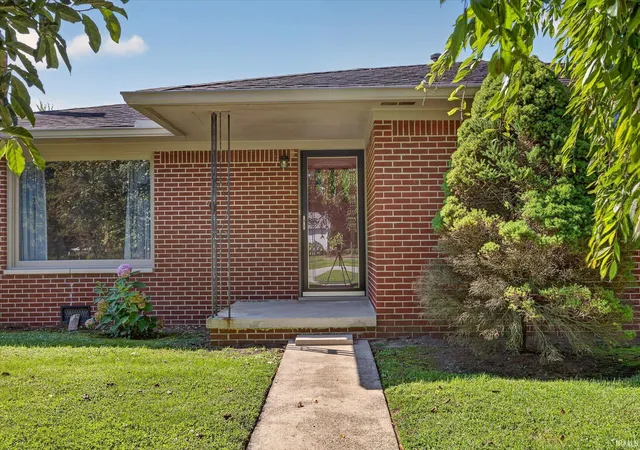 Photo 4 of Sale Pending at 107 E Mill St, Brooklyn, IN 46111 | MLS# 202636755 | Listing updated on 2026-09-17