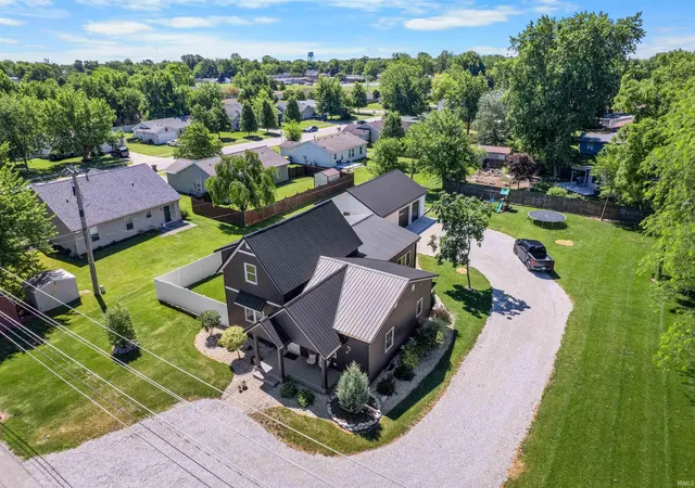 Photo 2 of Manufactured home for sale at 1414 Lancaster St, Bluffton, IN 46714 | MLS# 202636760 | Listing updated on 2026-10-01