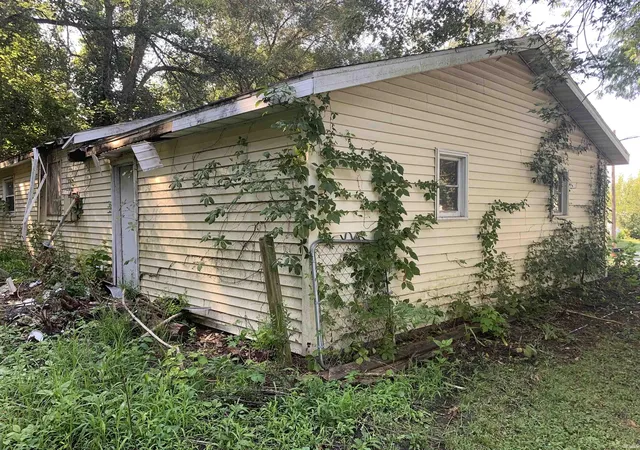 Photo 2 of Manufactured home for sale at 219 Kings Ct, Mishawaka, IN 46544 | MLS# 202636761 | Listing updated on 2026-09-08