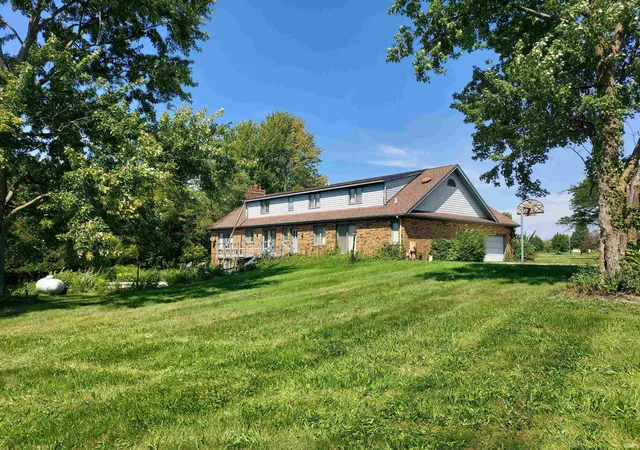 Photo 3 of Manufactured home for sale at 12124 Leo Rd, Fort Wayne, IN 46845 | MLS# 202636767 | Listing updated on 2026-09-09
