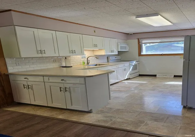Photo 3 of Manufactured home for sale at 1350 E Rhorer Rd, Bloomington, IN 47401 | MLS# 202636792 | Listing updated on 2026-09-06