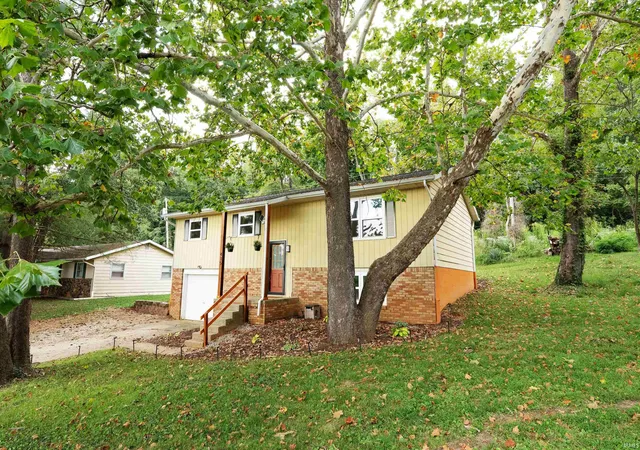 Photo 2 of Manufactured home for sale at 415 N Chandler Dr, Ellettsville, IN 47429 | MLS# 202636794 | Listing updated on 2026-09-05
