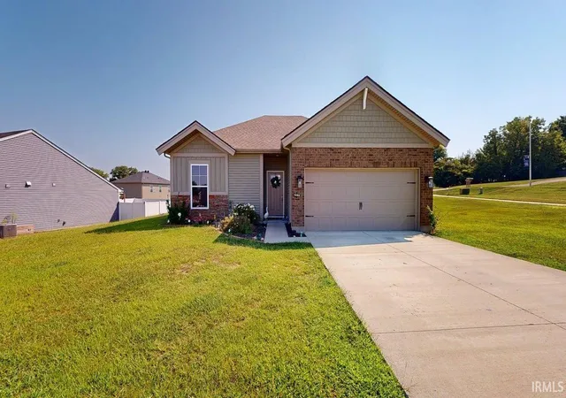 Photo 1 of Sale Pending at 1405 N Hunters Xing Pass, Huntingburg, IN 47542 | MLS# 202636799 | Listing updated on 2026-09-12