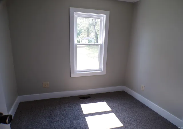 Photo 4 of Manufactured home for sale at 215 N Oak St, Paoli, IN 47454 | MLS# 202636805 | Listing updated on 2026-09-15