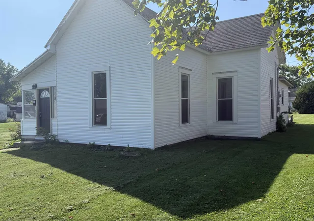 Photo 3 of Sale Pending at 837 West 1st, Albany, IN 47320 | MLS# 202636808 | Listing updated on 2026-09-08