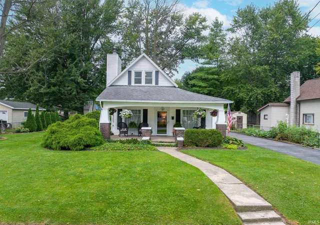 Photo 3 of Sale Pending at 1426 Adams St, Wabash, IN 46992 | MLS# 202636811 | Listing updated on 2026-09-05
