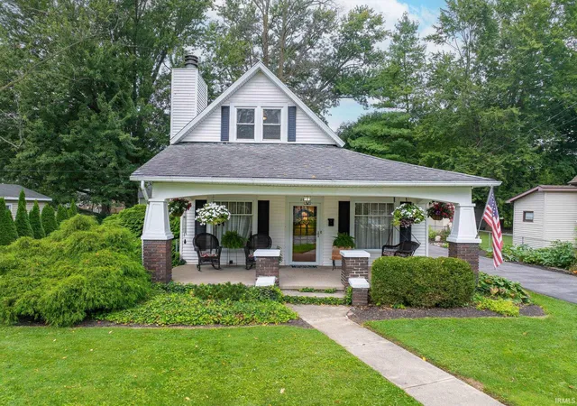 Photo 3 of Sale Pending at 1426 Adams St, Wabash, IN 46992 | MLS# 202636811 | Listing updated on 2026-09-05