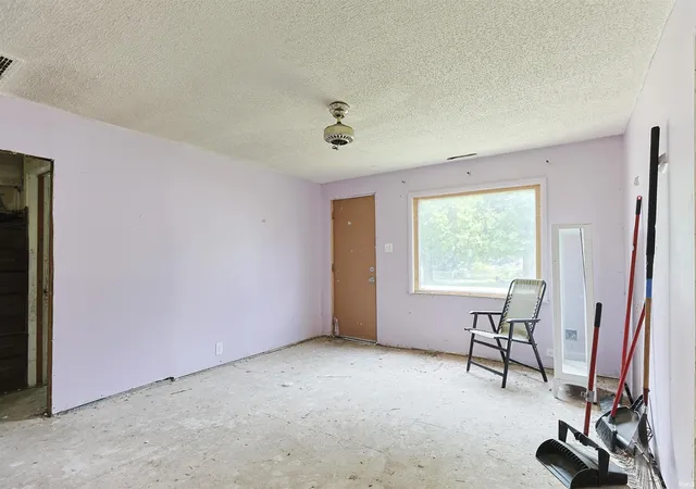 Photo 4 of Manufactured home for sale at 111 N Grand St, Lakeville, IN 46536 | MLS# 202636816 | Listing updated on 2026-09-27