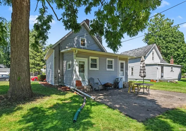 Photo 3 of Manufactured home for sale at 1123 Sycamore St, Plymouth, IN 46563 | MLS# 202636825 | Listing updated on 2026-09-05