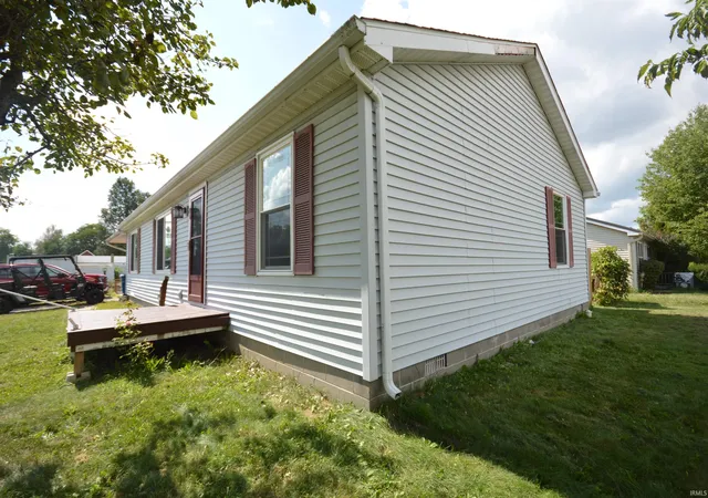 Photo 3 of Manufactured home for sale at 302 Georgia St, Walkerton, IN 46574 | MLS# 202636833 | Listing updated on 2026-09-15