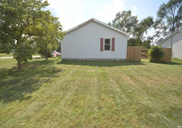 Photo 4 of Manufactured home for sale at 302 Georgia St, Walkerton, IN 46574 | MLS# 202636833 | Listing updated on 2026-09-15