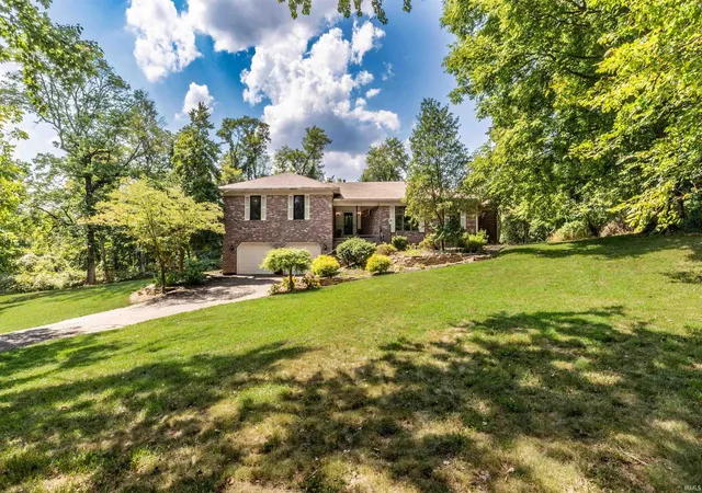 Photo 3 of Sale Pending at 5828 Harmony Woods Ln, Evansville, IN 47720 | MLS# 202636835 | Listing updated on 2026-09-10