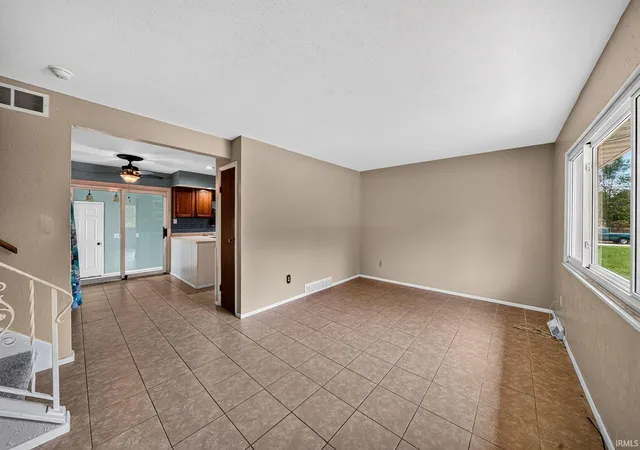 Photo 3 of Manufactured home for sale at 51444 Kenilworth Rd, South Bend, IN 46637 | MLS# 202636838 | Listing updated on 2026-09-21